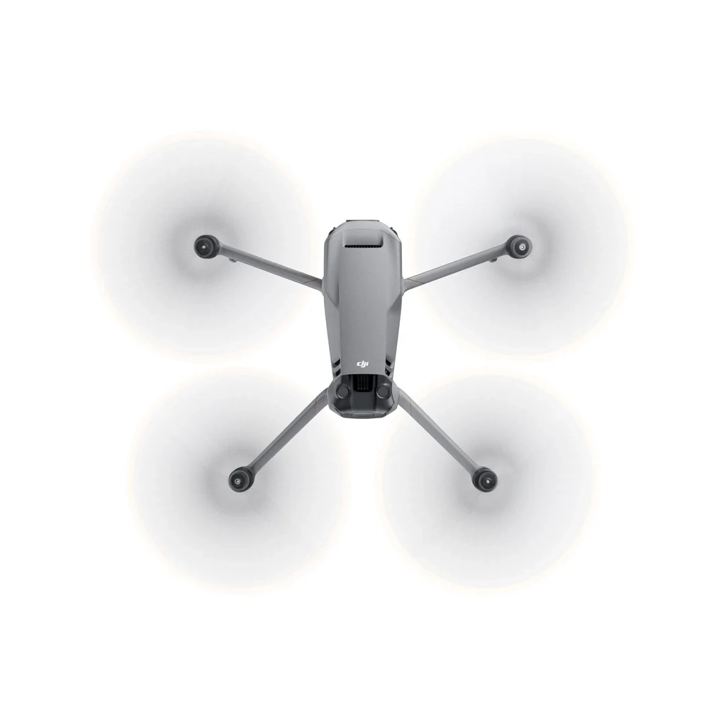 DJI Mavic 3 Fly More Combo - дрон з 4К камерою, до 30 км, 45 хв, 3 АКБ